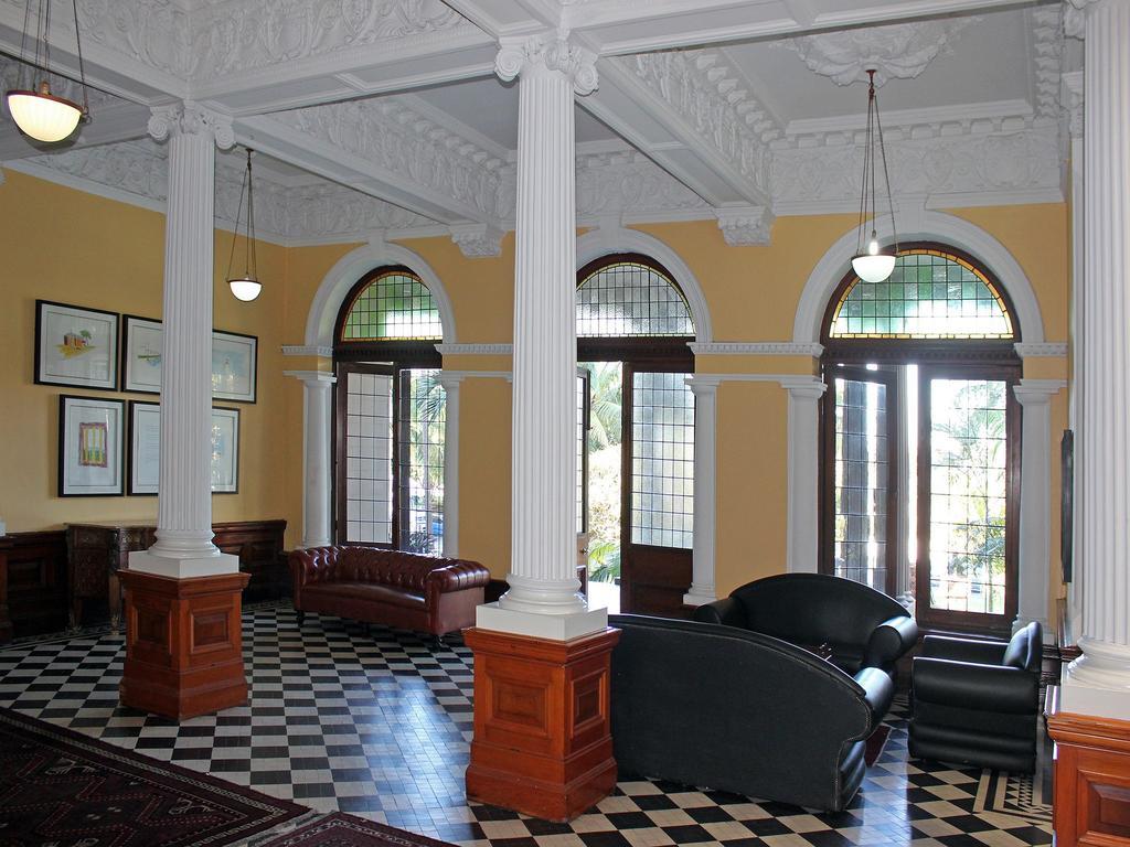 Durban Manor Hotel And Conference Centre Εξωτερικό φωτογραφία